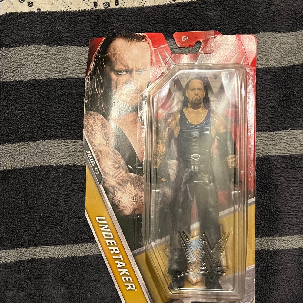 2016 WWE Black-Clad Wrestler Action Figure